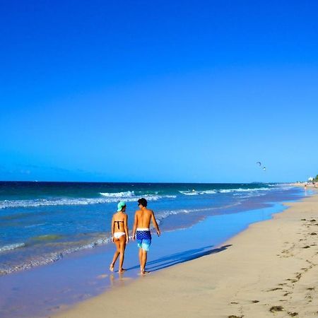 2 Bdr Beach Apartment, Generator Parking Included Сан-Хуан Экстерьер фото
